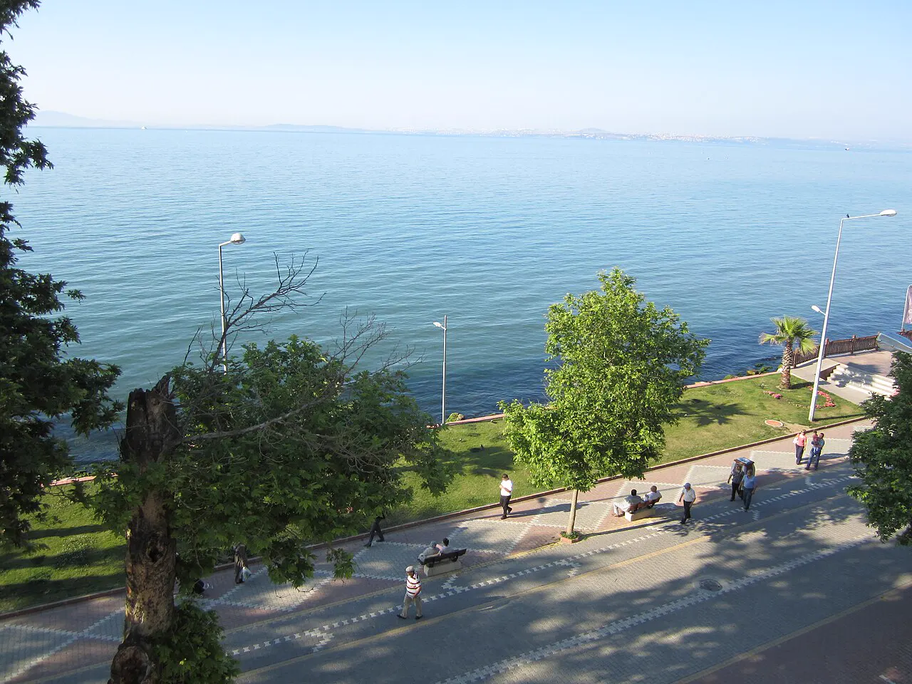 Yalova sahili
